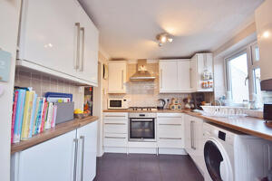 Picture #4 of Property #1834341441 in Stewart Road, Bournemouth BH8 8NY