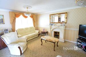 Picture #3 of Property #1865057631 in Bishops Close, Bournemouth BH7 7AB