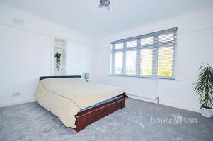 Picture #10 of Property #1875901341 in Cedar Avenue, Bournemouth BH10 7EF