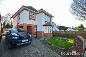 Picture #18 of Property #1875901341 in Cedar Avenue, Bournemouth BH10 7EF