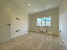 Picture #15 of Property #1900767441 in Broadway Lane, Throop, Bournemouth BH8 0AD