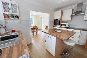 Picture #8 of Property #1915422441 in Boscombe East BH7 6PX