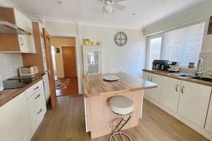 Picture #9 of Property #1915422441 in Boscombe East BH7 6PX