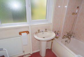 Picture #14 of Property #1919340141 in Castle Lane West, Bournemouth BH8 9TR