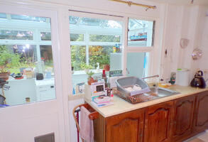 Picture #4 of Property #1919340141 in Castle Lane West, Bournemouth BH8 9TR