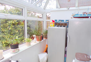 Picture #7 of Property #1919340141 in Castle Lane West, Bournemouth BH8 9TR
