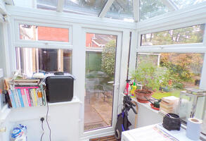 Picture #8 of Property #1919340141 in Castle Lane West, Bournemouth BH8 9TR