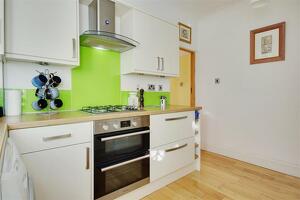 Picture #11 of Property #1936920441 in Headswell Avenue, Bournemouth BH10 6LA