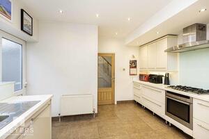 Picture #7 of Property #1951858341 in Christchurch Road, Bournemouth BH7 6BP
