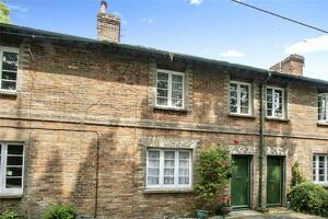 Picture #14 of Property #1953986631 in Vicarage Cottages, HOLDENHURST VILLAGE, Bournemouth BH8 0EF