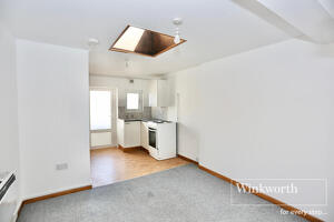 Picture #1 of Property #1971546531 in Scotter Road, Bournemouth BH7 6LY