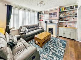 Picture #6 of Property #1972369341 in Leybourne Avenue, BOURNEMOUTH BH10 5NR