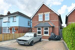 Picture #3 of Property #1979499441 in Barnes Road, Bournemouth BH10 5AH