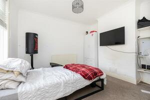 Picture #12 of Property #1982378541 in Malmesbury Park Road, Bournemouth BH8 8PP