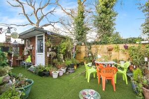 Picture #1 of Property #1982716341 in Barrow Way, STROUDEN PARK, Bournemouth BH8 0HZ